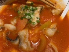 -渝是乎酸菜鱼(龙旗购物中心店)