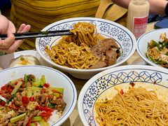 -李与白包子铺(桐梓林店)