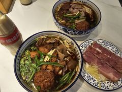 -镇南锅盖面馆(解放路店)