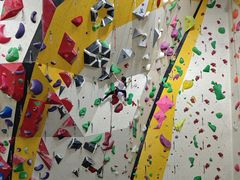 -问山MountQuest攀岩馆