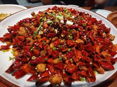 -有红鸡毛店·川菜(建设路店)