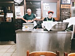 大堂-平安道猪蹄家