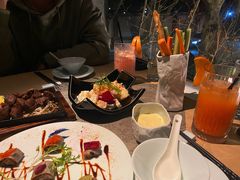 -穹六人间 people 6(岳阳路店)