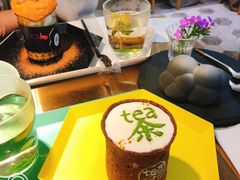 饼干杯奶盖茶-茶是一枝花泡茶店