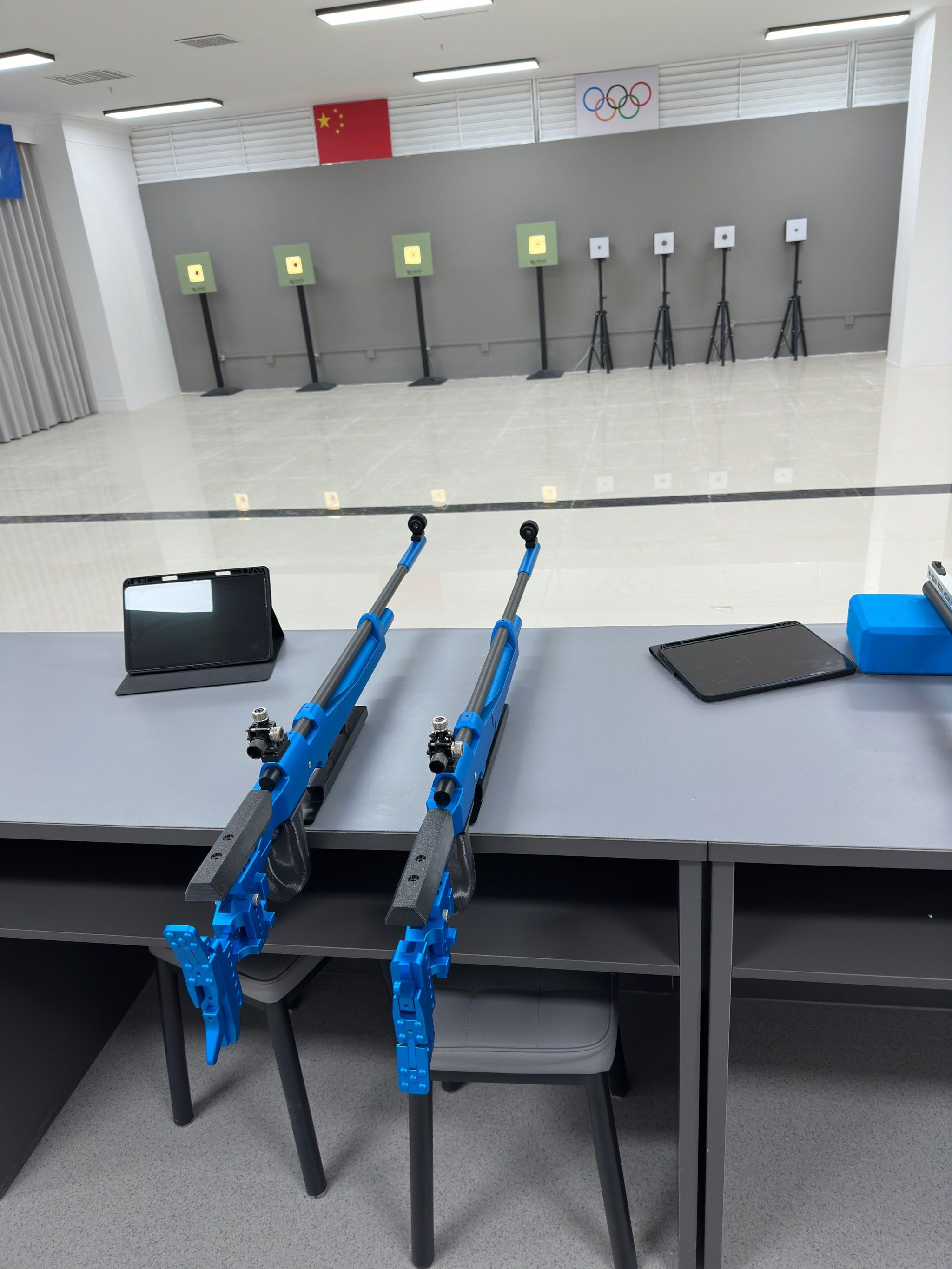 激光气步枪射击