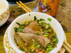 -乳仔牛牦牛汤锅 烤羊排(松潘古城店)