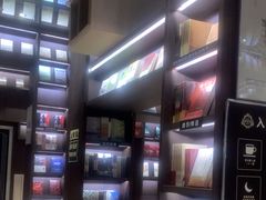 -钟书阁(群光广场店)