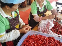 -汤锅大王(新平曹苏黄牛汤锅有限公司)