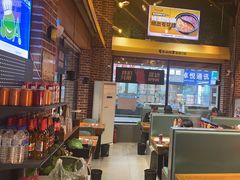 -牛小嫩串串火锅(老国贸总店)