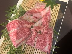 -山川小町·极番烧肉(新地假日广场店)