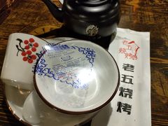 餐具摆设-老五烧烤(盘金华府总店)