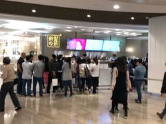 等位区-奈雪的茶(市百一店)