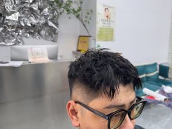 -茶发Salon·烫发染发理发