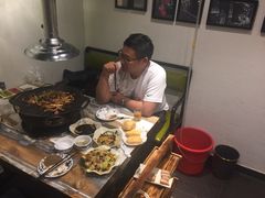 -燚店·铁板鱼蛙·烤肉·烤串(北新桥店)