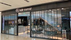 -HAIR CORNER