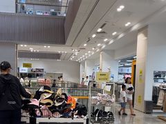 -BIGOFFS 超级折扣(仁恒伊势丹店)