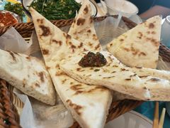 锡伯大饼-一个勺子新疆锡伯主题私房菜(红墙巷49号院店)