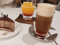 -露露家咖啡店