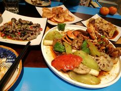 -臻鲜燕海鲜融合餐厅(金陵style店)