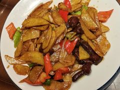 -快乐老家三鲜饺子东北菜(南六中路店)
