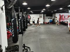 -FIGHTMAN格斗俱乐部(长宁临空店)