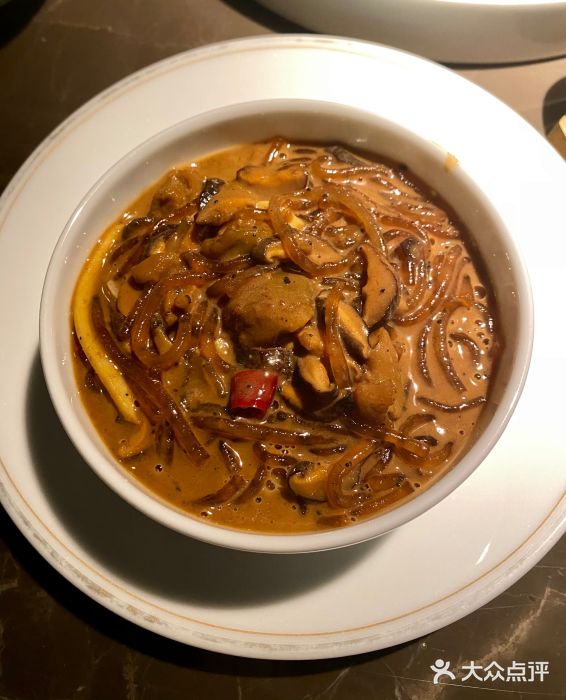 新荣记(BFC外滩金融中心店)沙蒜烧豆面图片