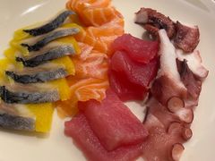 -南湖名都·景湖轩全日制餐厅·海鲜自助·东南亚风味·临湖而食