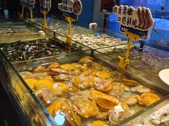 -领鲜活海鲜榴莲自助火锅(东门店)