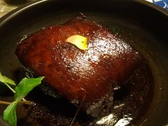 草札东坡肉-桂满陇·蟹黄小笼汤包(中山公园店)