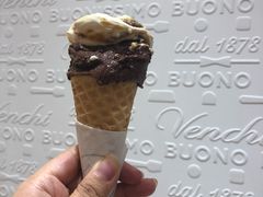 -VENCHI 闻绮(上海佛罗伦萨小镇店)
