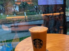 网红红茶鸳鸯拿铁-星巴克(古美路店)