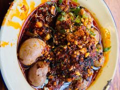 -拈签一笑黄牛肉辣卤串串