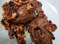 招牌特色兔头-鑫记婆婆兔·成都特产·兔头手撕兔(太古里店)