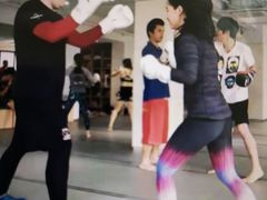 -EFL巴西柔术·综合格斗·泰拳·少儿体能训练(虹桥德必馆)