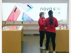 -华为授权体验店(万航渡路)