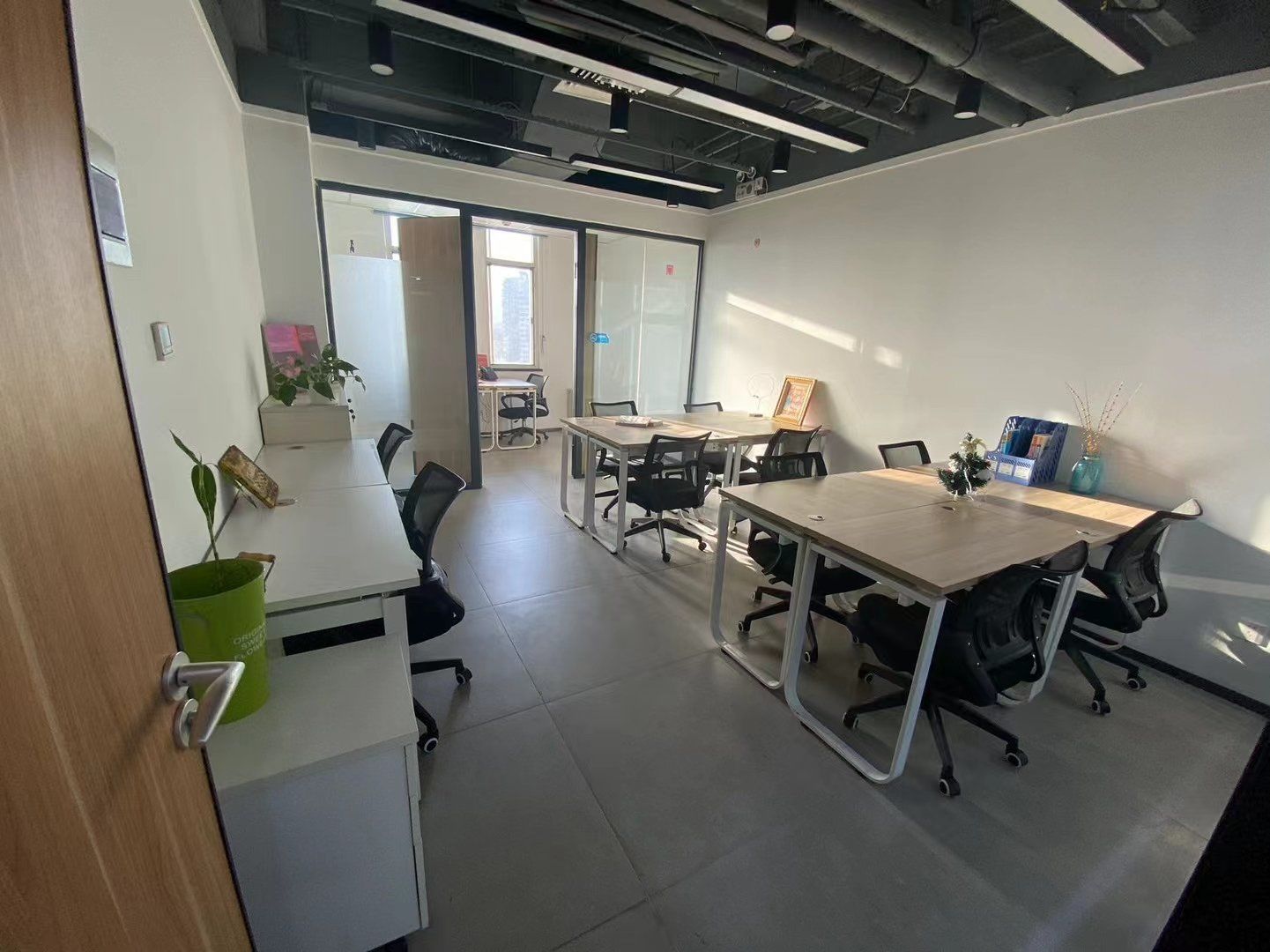 新办公室环境大揭秘