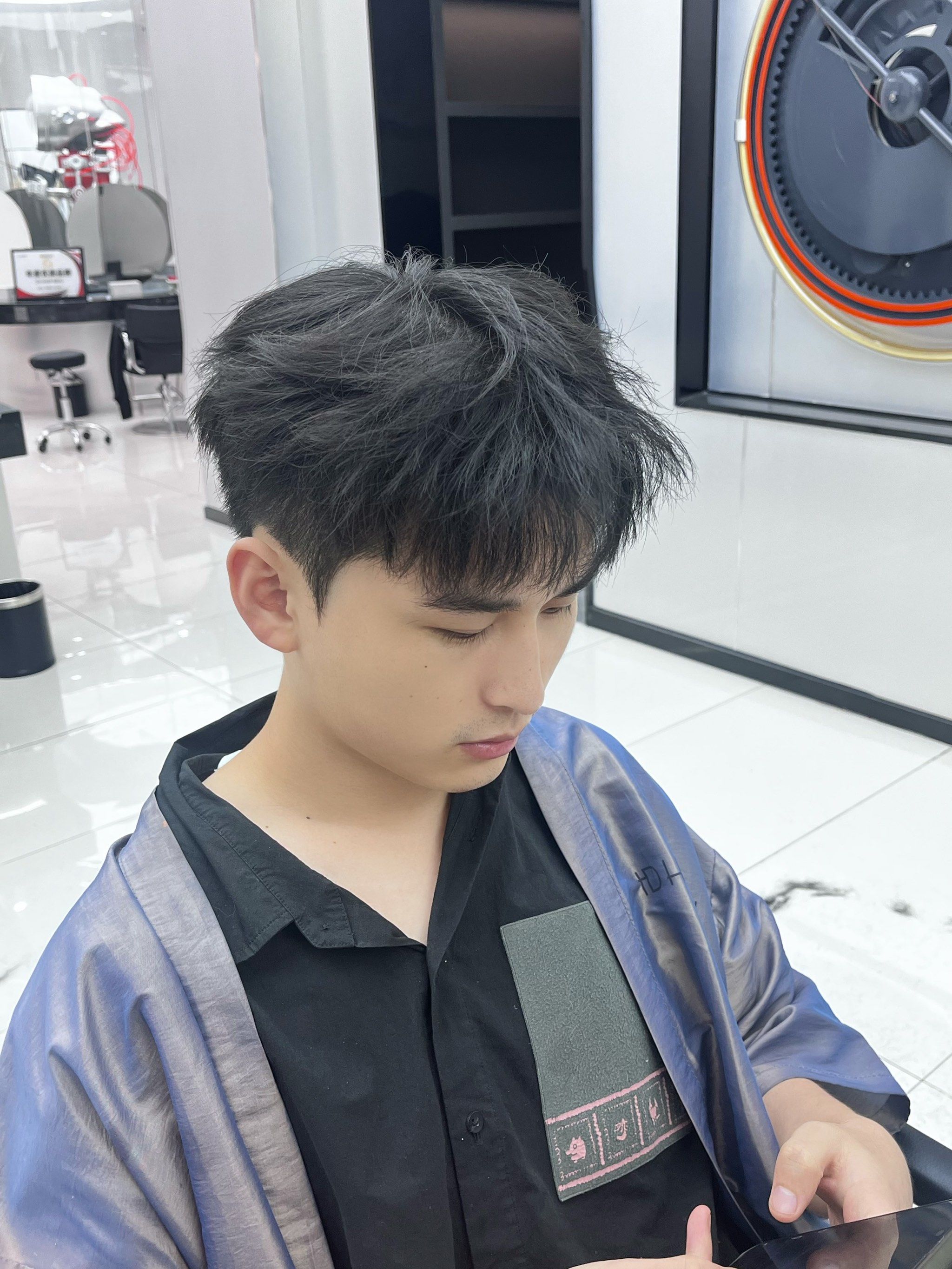 男士新发型超帅气