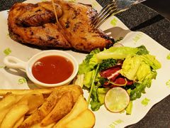 -JINNS锦时 steak&pizza(浸信会礼拜堂旧址店)