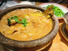 白洋淀石锅嘎鱼-小放牛炒菜馆(衡百店)