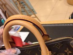 -爱革·洗衣改衣·洗鞋修鞋·洗包修包·奢侈品护理(宝地广场店)