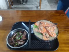 -珍记海鲜粥·海鲜粉