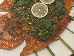 香茅草烤鲈鱼-一坐一忘云南菜(卓悦中心)