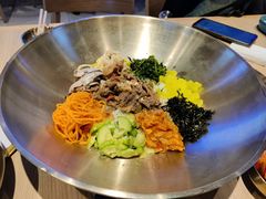 烤牛肉拌饭-梨花牛肉汤饭(仁恒伊势丹店)