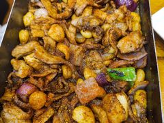 -老东镇啤酒屋海鲜加工·蒸汽海鲜·海鲜烧烤(台东店)