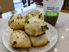-老西白点心店