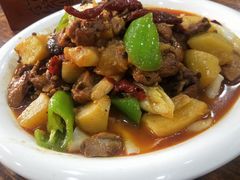 新疆大盘鸡-清真新疆叶尔羌烤肉店(新香洲店)