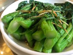 -东方之猪四更烤乳猪(金垦总店)