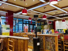 大堂-袁记串串香(泉水轻轨站店)