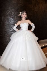 点击看大图 -艾拉·女王婚纱礼服馆