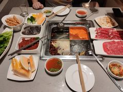 -海底捞火锅(关山保利店)